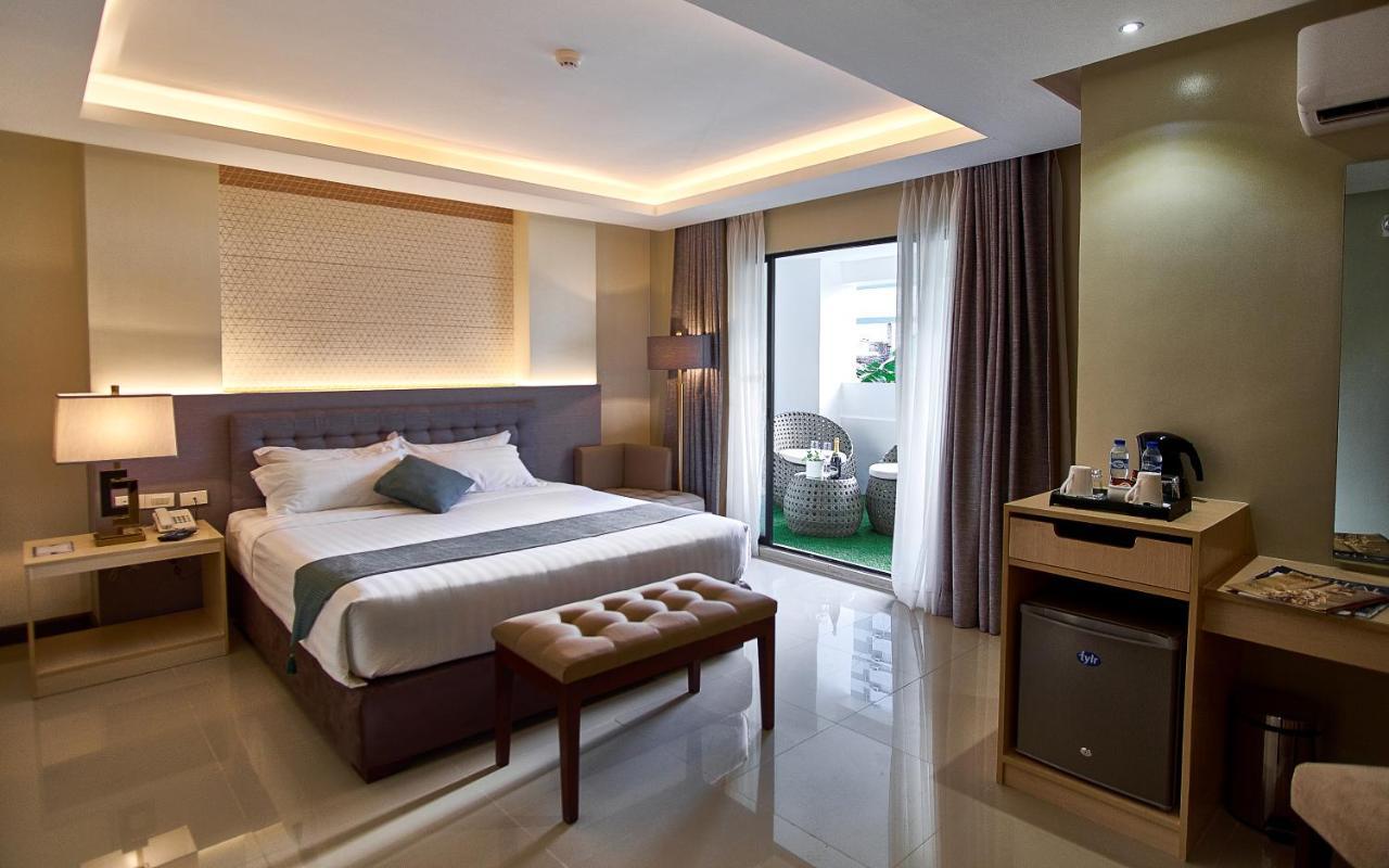 J7 Hotel Iloilo City Exterior foto